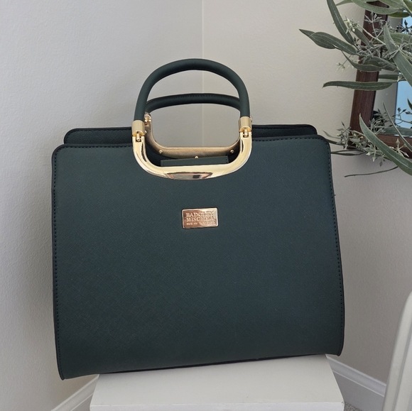 Badgley Mischka Handbags - BADGLEY MISCHKA purse